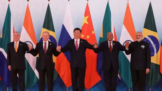 Liên minh các nước BRICS có thể vượt G7 về số lượng triệu phú USD