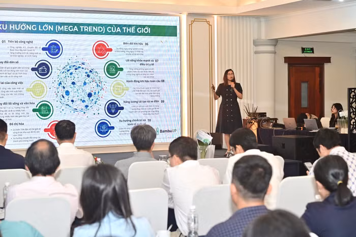 ba-nguyen-huong-quynh-ceo-bambuup-chi-ra-10-xu-huong-lon-co-tac-dong-len-yeu-cau-chuyen-doi-ben-vung-cua-doanh-nghiep-7142.jpeg