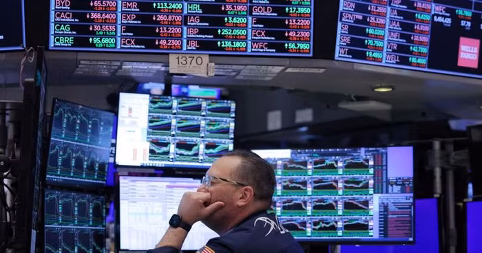 Nasdaq và S&P 500 tăng "nín thở" chờ dữ liệu lạm phát