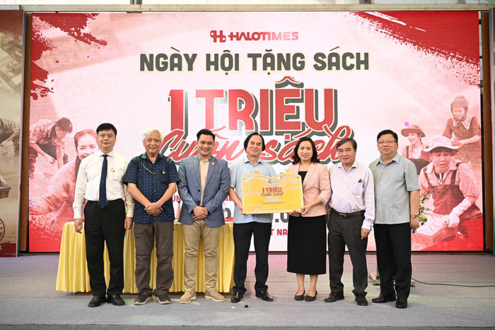 halotimes-phat-dong-chien-dich-mot-trieu-cuon-sach-lam-giau-cho-nong-dan-viet-nam.jpg