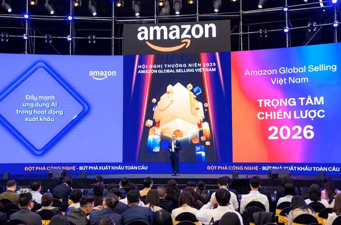 Ông Larry Hu, Giám đốc điều hành Amazon Global Selling Đông Nam Á, công bố chiến lược 2026 để thúc đẩy Việt Nam trở thành trung tâm xuất khẩu thương mại điện tử của khu vực