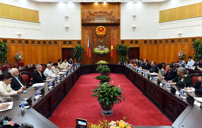 Hai bên cùng trao đổi các phương hướng, biện pháp thúc đẩy quan hệ đối tác chiến lược trong thời gian tới, nhất là về chính trị, an ninh, quốc phòng kinh tế, thương mại... và các vấn đề quốc tế và khu vực cùng quan tâm.