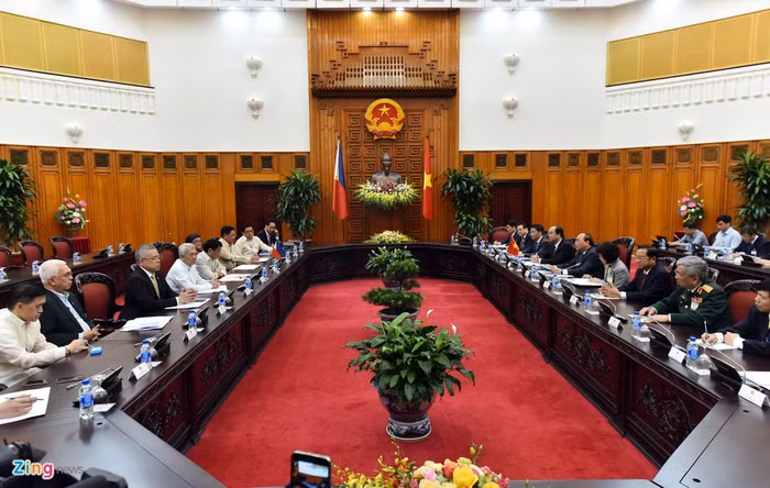 Hai bên cùng trao đổi các phương hướng, biện pháp thúc đẩy quan hệ đối tác chiến lược trong thời gian tới, nhất là về chính trị, an ninh, quốc phòng kinh tế, thương mại... và các vấn đề quốc tế và khu vực cùng quan tâm.