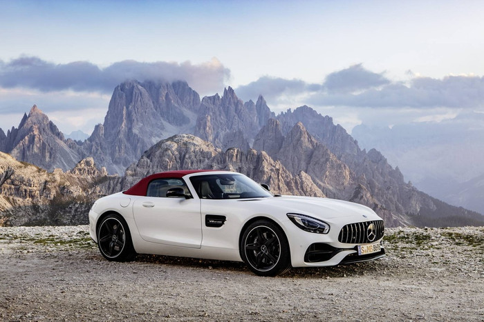 Mercedes trình làng xe mui trần GT C Roadster AMG 2017 ảnh 4 Mercedes trinh lang xe mui tran GT C Roadster AMG 2017 hinh anh 5