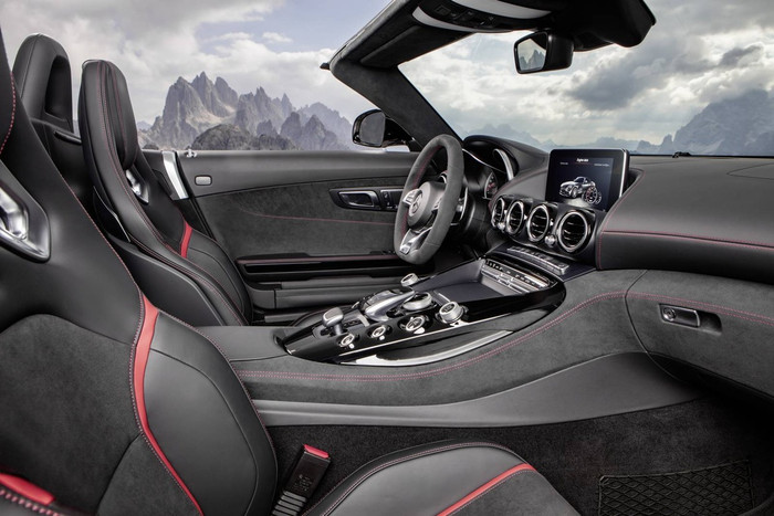 Mercedes trình làng xe mui trần GT C Roadster AMG 2017 ảnh 6 Mercedes trinh lang xe mui tran GT C Roadster AMG 2017 hinh anh 7