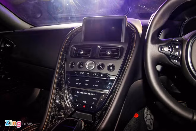 Aston Martin DB11 ra mat gioi dai gia Dong Nam A hinh anh 12