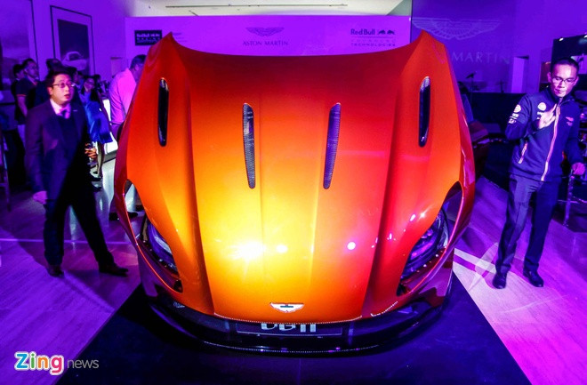 Aston Martin DB11 ra mắt giới đại gia Đông Nam Á ảnh 7 Aston Martin DB11 ra mat gioi dai gia Dong Nam A hinh anh 7