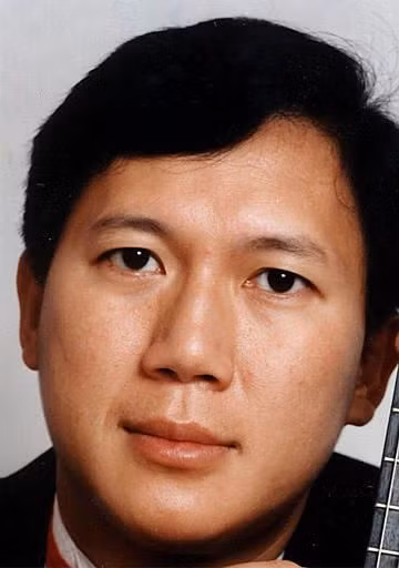 Theo thông tin trên Hồ sơ nạn nhân ngày 11/9/2001 của Lầu Năm Góc, anh Nguyễn Ngọc Khang sống tại thành phố Fairfax, Virginia, Hoa Kỳ. Anh Khang làm việc cho Cơ quan Hệ thống Thông tin Quốc phòng, rồi làm quản trị hệ thống tại Trung tâm Chỉ huy Hải quân Hoa Kỳ thuộc Lầu Năm Góc trong 13 năm. Ảnh:Washington Post