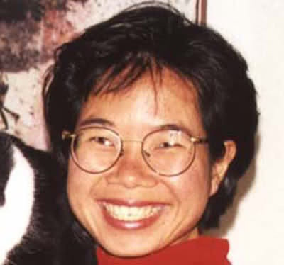 Bà Phạm Tú Anh (1959-2001), sống tại thành phố Princeton, bang New Jersey, làm việc cho Fred Alger Management, bị thiệt mạng tại Trung tâm thương mại thế giới khi hai chiếc máy bay đâm vào tòa tháp đôi.