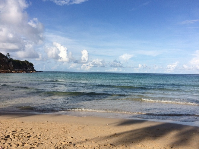 Bãi cát trắng mịn.