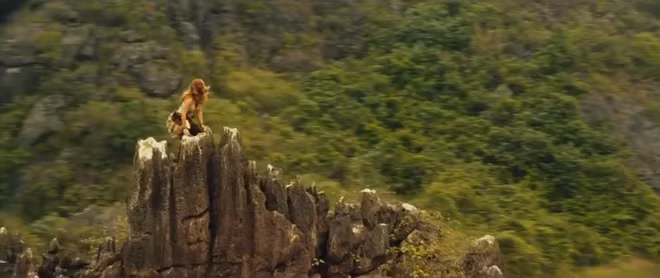 Phim Kong: Skull Island đã công bố teaser trailer đầu tiên tại sự kiện Comic-Con (Mỹ). Ngay đầu video, cảnh quay từ trên cao cho thấy cảnh sắc vịnh Hạ Long và thung lũng Ninh Bình đẹp mơ màng trong nắng.