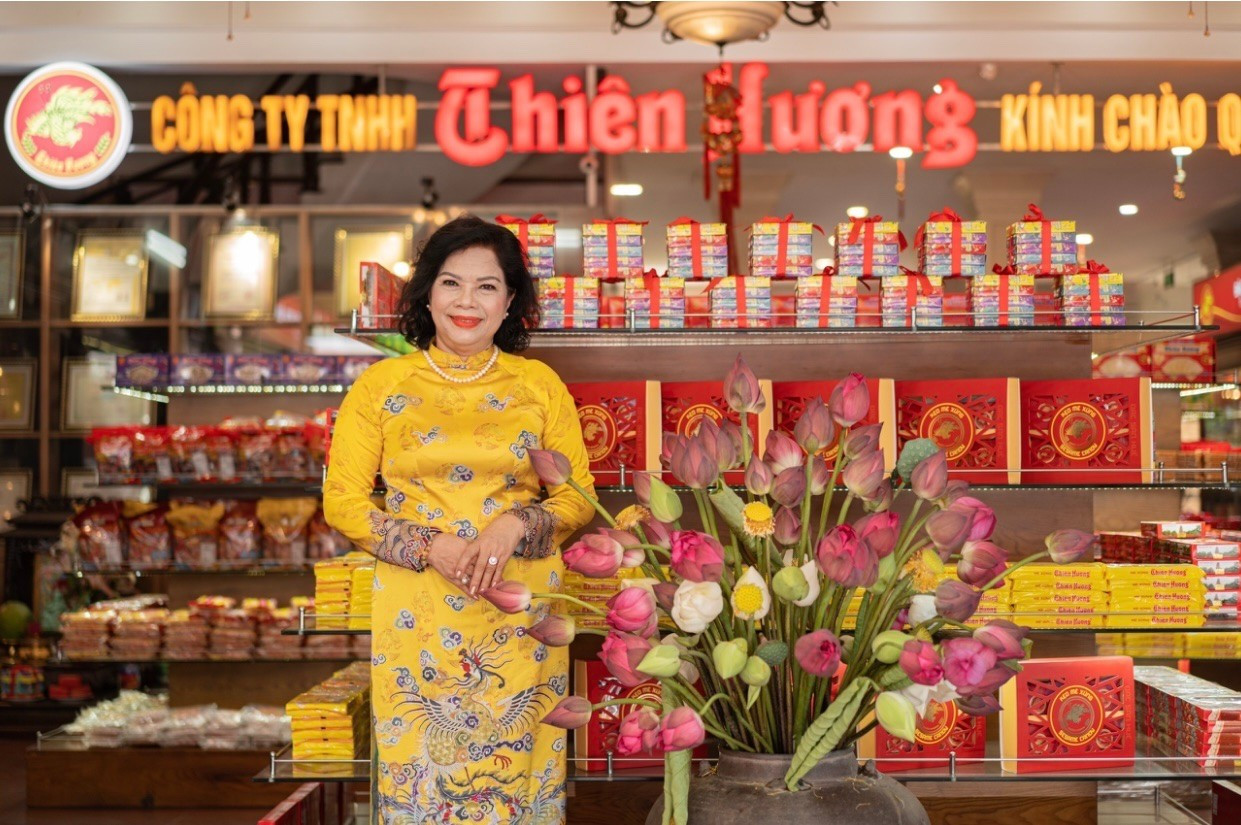 Nữ doanh nhân Hồ Thị Hoa - Giám đốc Công ty TNHH Thiên Hương 7f1716f5b4493e176758.jpg