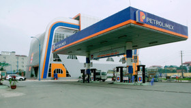 Tập Đoàn Xây Lắp 1 – Petrolimex thi công showroom và cửa hàng xăng dầu tại Hưng Yên