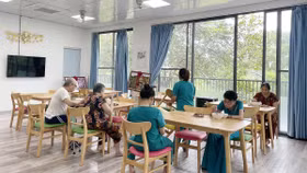 Trường học tuổi xế chiều: Lời giải kép cho nỗi lo già hóa và lãng phí đất công