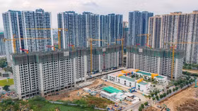 Giá nhà đất “trên mây”, dân chới với, nhà đầu tư “không thể chiến đấu”