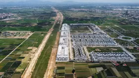 Bảng giá đất bị “thổi” cao, nguy cơ thị trường bất động sản vỡ bong bóng