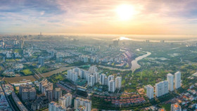 Đại gia địa ốc đua “vẽ lại bản đồ bất động sản” 