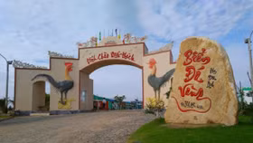 Khu du lịch Biển Đá Vàng