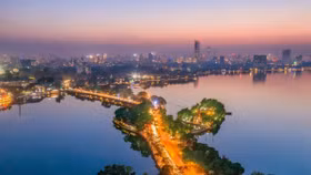 Nhà đầu tư rủ nhau đi "săn" bất động sản hạng sang