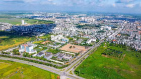 Thị trường đất nền sẽ chuyển biến ra sao sau cơn sốt sáp nhập?