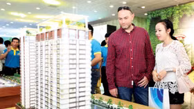 Người nước ngoài nào được phép mua nhà ở Việt Nam, thực hiện ra sao?