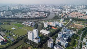 Nhà đầu tư bất động sản đổi chiến lược: "Lướt sóng" thoái trào, dài hạn lên ngôi