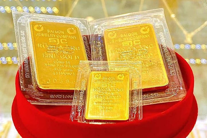 Vàng SJC rơi khỏi mốc 138 triệu đồng, người mua lỗ ngay 2 triệu mỗi lượng 