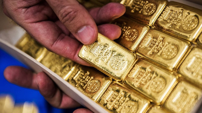 Giá vàng thế giới tiến sát mốc đỉnh, chuyên gia dự báo đạt 4.000 USD/ounce vào cuối năm 