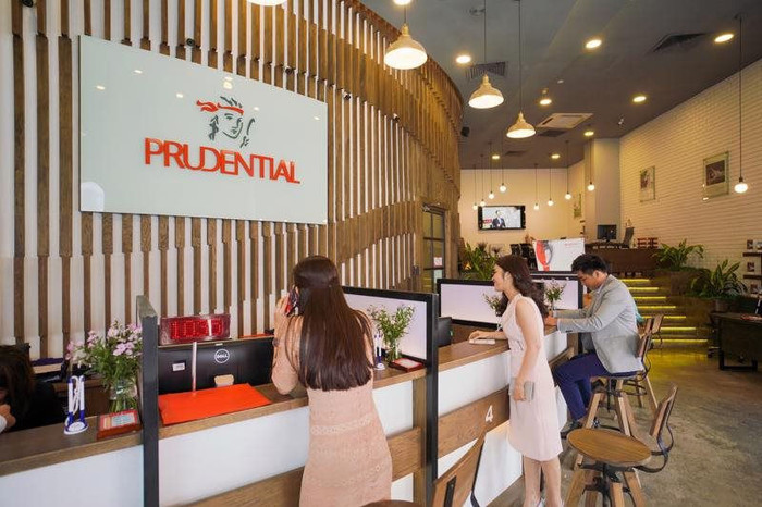 Sở hữu vốn tại 3 ngân hàng lớn, Prudential Việt Nam làm ăn ra sao?