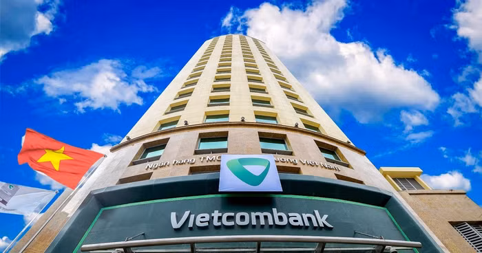 Quán quân lợi nhuận ngành ngân hàng Vietcombank kiếm gần 11.000 tỷ trong quý đầu năm