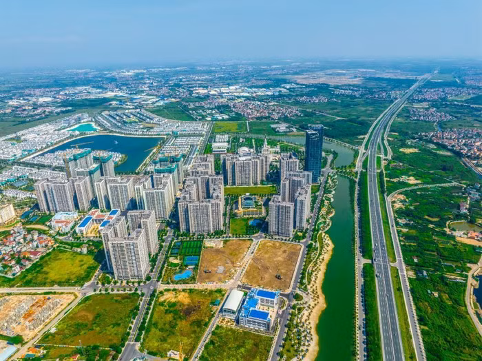 Vingroup mua lại toàn bộ 117 triệu cổ phiếu VHM mà Vinpearl đang nắm giữ