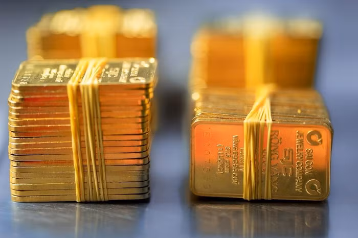 Giá vàng lao dốc ngày thứ ba liên tiếp, mất gần 5 triệu đồng/lượng