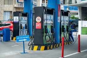 Giá xăng tuần này giảm mạnh