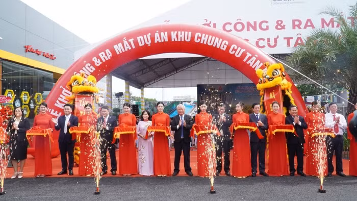 Khu chung cư Tân Đông Hiệp là một trong những dự án lớn tiếp theo mà Tập đoàn Bcons triển khai xây dựng trên địa bàn thành phố Dĩ An, tỉnh Bình Dương