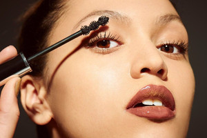 Top 7 mascara không trôi, chống nước được yêu thích nhất hiện nay