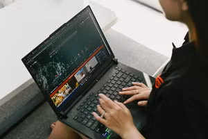 Tại Việt Nam laptop mạnh nhất với giá 125 triệu đã được ra mắt