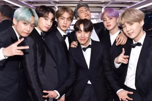 Top 5 ngôi sao âm nhạc kiếm nhiều tiền nhất năm 2020