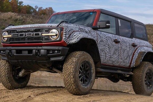 Ford Bronco Raptor 2022 chính thức ra mắt