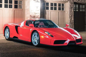 Siêu xe Ferrari Enzo 2003 được bán với giá 3,8 triệu USD