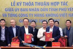 Vietnam Airlines hợp tác với tỉnh Phú Yên xúc tiến đầu tư, thương mại, du lịch, hàng không