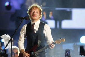 Ed Sheeran hầu tòa vì bị tố đạo nhạc bài hát Thinking Out Loud (2014)