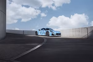 Maserati công bố hình ảnh đầu tiên của MC20 Cabrio