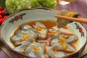 Nghịch lý “càng xấu càng đắt”, sâm biển có giá đến 68 triệu đồng/kg