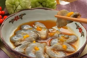 Nghịch lý “càng xấu càng đắt”, sâm biển có giá đến 68 triệu đồng/kg