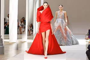 Elie Saab Haute Couture Fall/Winter 2022/23:Sự huyền bí lúc nửa đêm