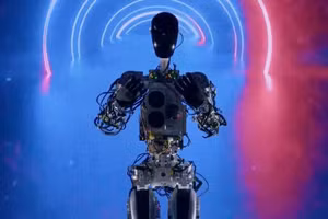 Elon Musk tiết lộ robot hình người Optimus, dự định sản xuất hàng triệu đơn vị trong tương lai