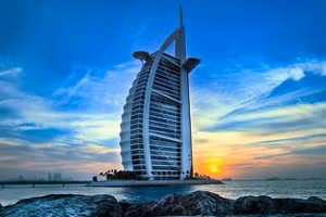 Khách sạn 7 sao duy nhất trên thế giới: Xa hoa choáng váng, 1 phòng rộng bằng căn biệt thự