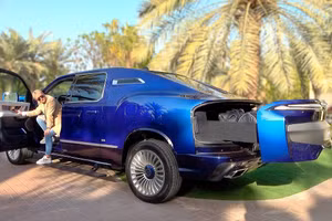 Siêu SUV đầu tiên trên thế giới Aznom Palladium.