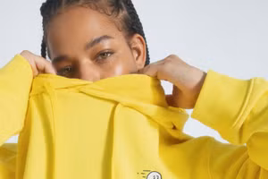 Bershka cung cấp khả năng tùy chỉnh thời trang thông qua Custom Labs