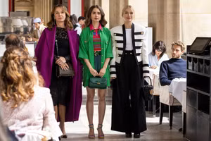 Soi nhan sắc ấn tượng từ các nhân vật nữ trong “Emily in Paris” mùa 2